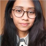Profesora titulada en Filología Inglesa con más de 4 años de experiencia, imparte clases de forma presencial y online.